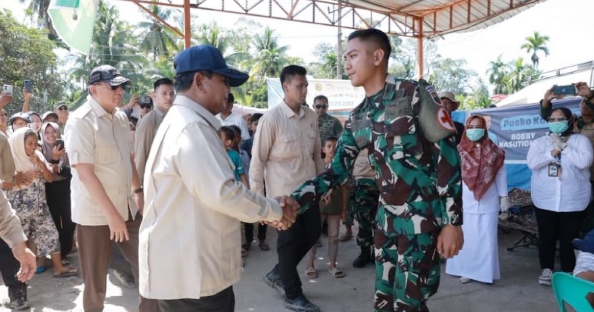 Presiden saat kunjungan ke daerah bencana/Operasi Besar dan Cepat: Pemerintah Pacu Pemulihan Kehidupan Warga Pascabencana di Sumatera dan Aceh/instagram