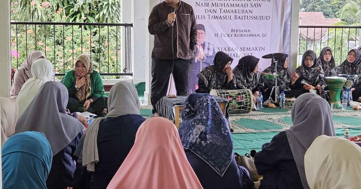 Tausiah Ricky Kurniawan Tekankan Shalat dan Persiapan Ramadan di Majelis Baitussujud Parung