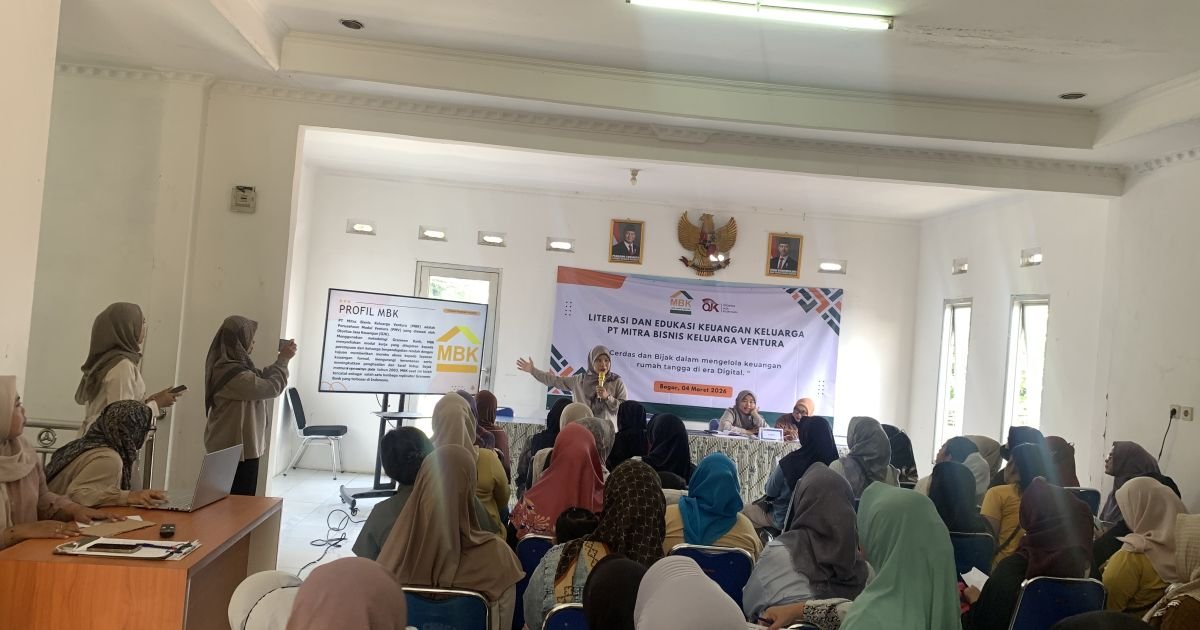 MBK Ventura Dorong Peran Ibu Rumah Tangga dalam Literasi Keuangan Digital di Ciherang Dramaga