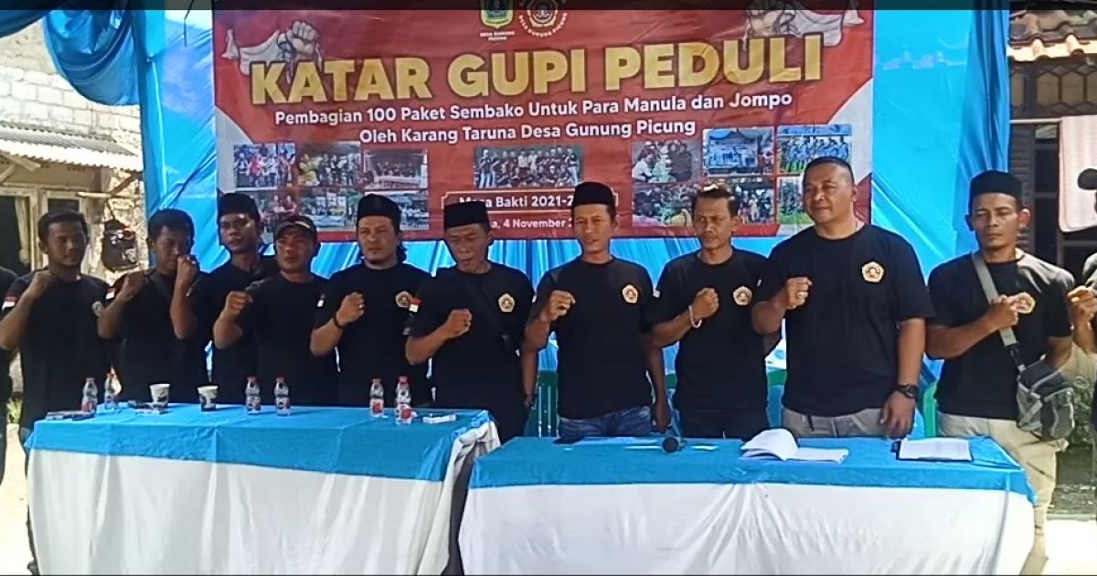 Aksi Sosial Karang Taruna GUPi Peduli Warnai Ketegangan dengan Pemdes Gunung Picung