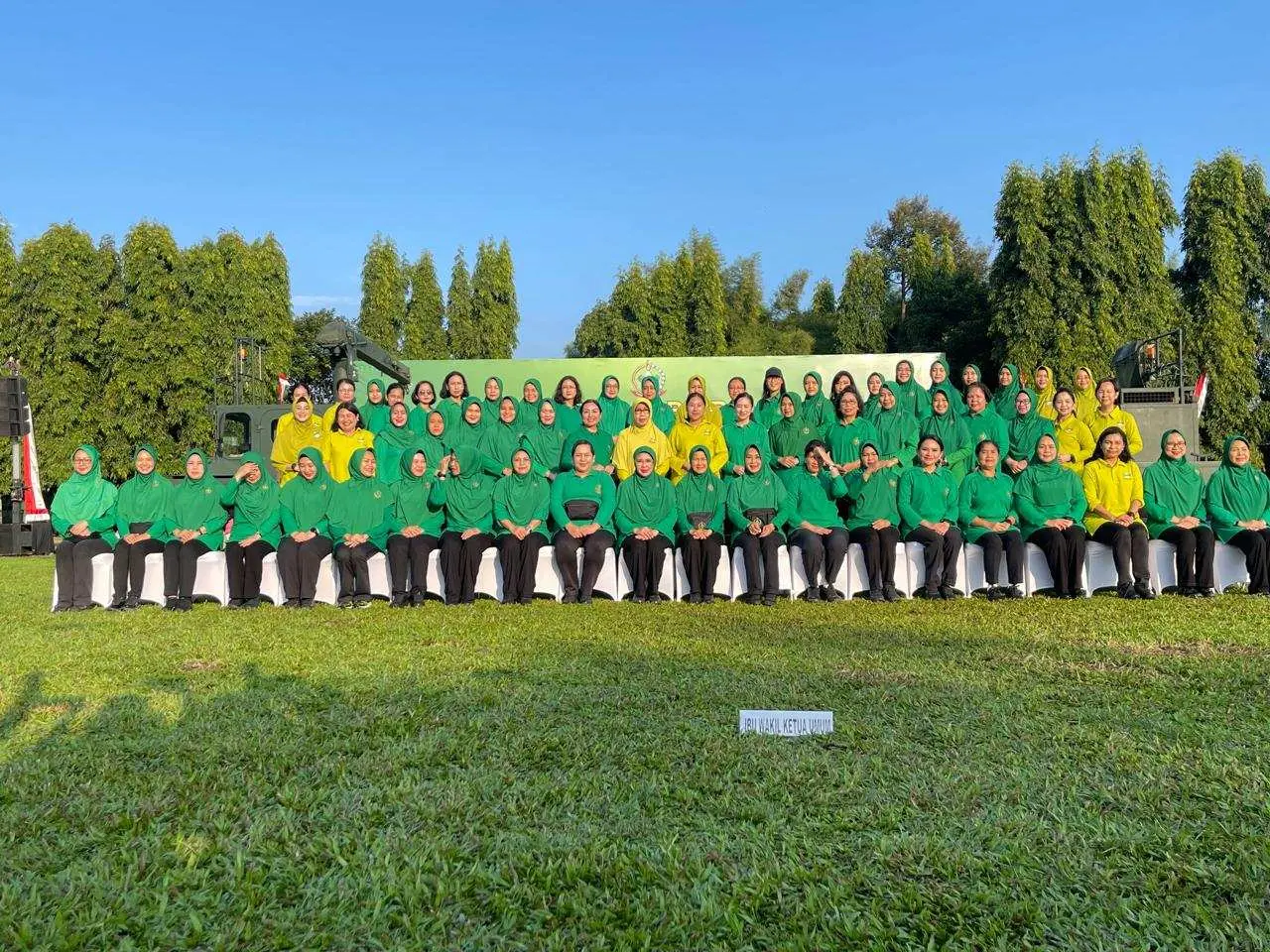 Kunjungan Kerja dan Olahraga Bersama Ibu Wakil Ketua Umum Persit KCK di Pusdikziad Kota Bogor